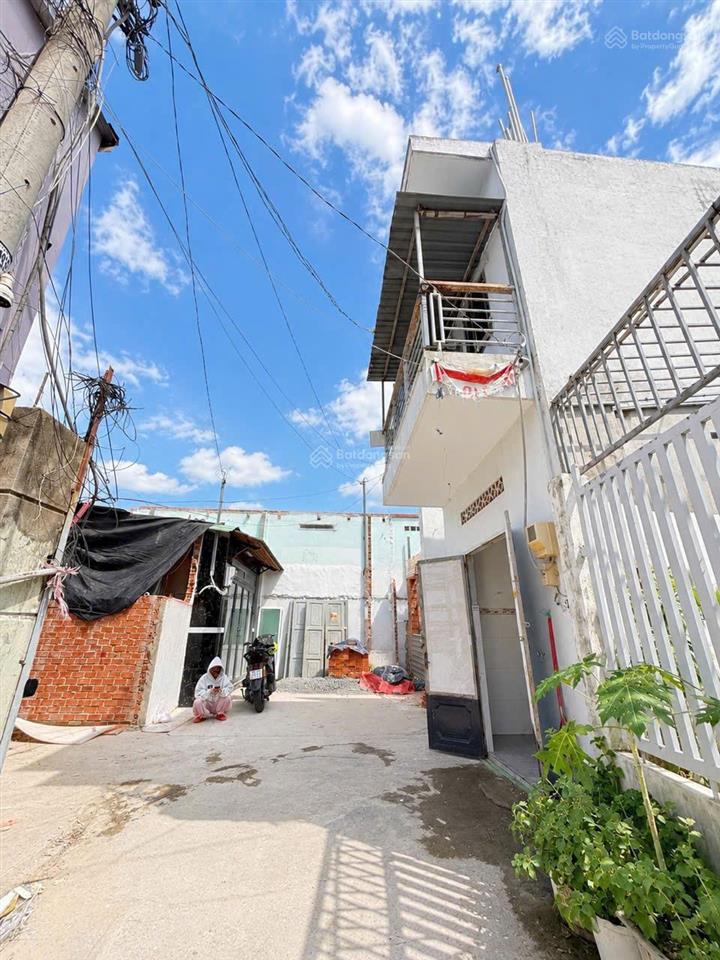 Nhà có sẵn 3 phòng trọ cho thuê thu nhập 10tr/tháng 73m hoàn công đầy đủ lê văn khương q12