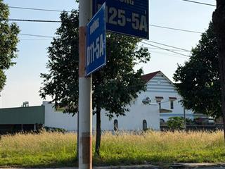 Chủ cần tiền kinh doanh nên cần ra gấp lô đất đường d115a ngay gần góc dt 300m2 công chứng