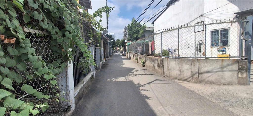 Đất 6.6x26m cách đường bờ sông vàm thuật 50m