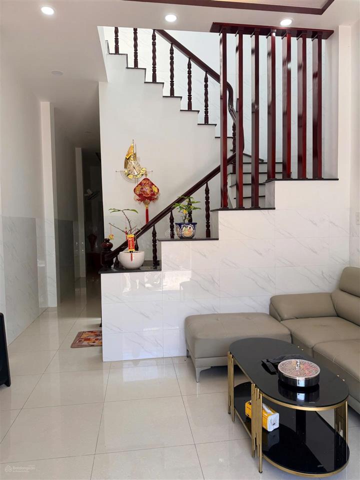 Cần bán nhà khu tái định cư vĩnh trường  nha trang , đường rộng 10m