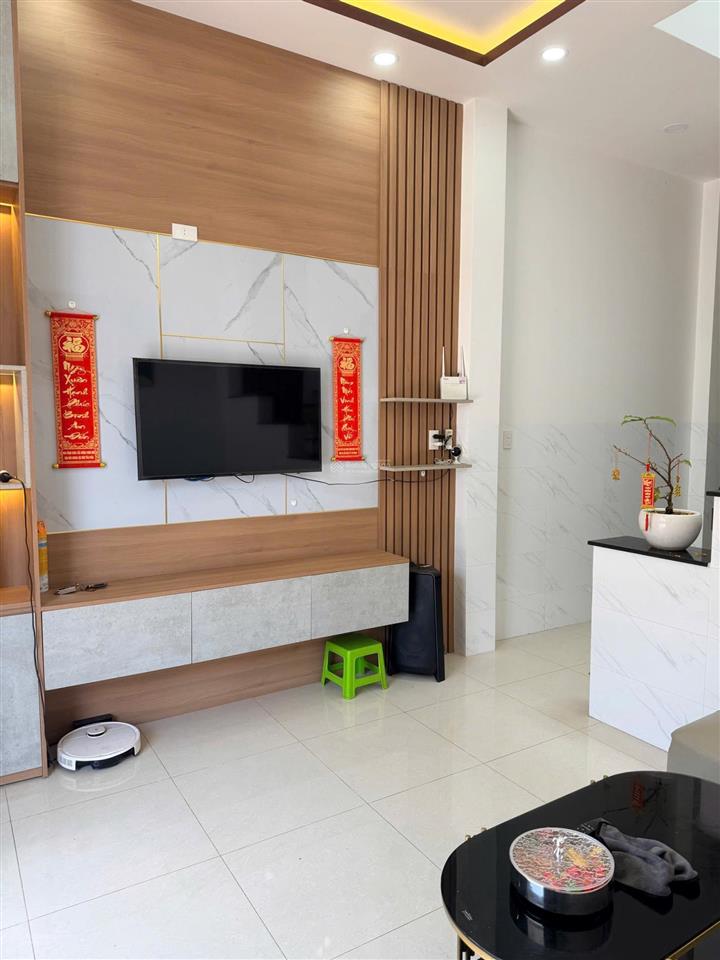 Cần bán nhà khu tái định cư vĩnh trường  nha trang , đường rộng 10m