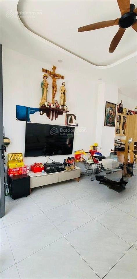 Nhà nguyễn háo vĩnh  51m2  2 tầng mới  hẻm xe hơi đậu cửa  nhỉnh 5 tỷ