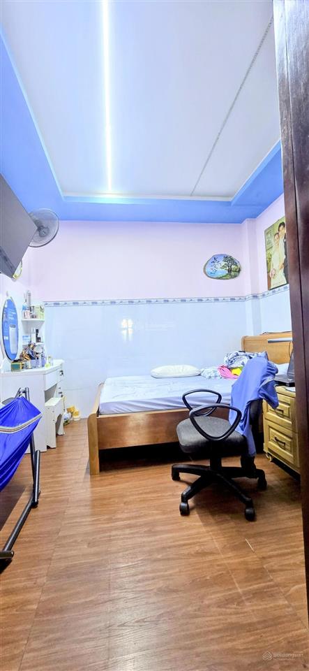 Nhà khuông việt tân phú  83m2  3 tầng  xe hơi tới nhà  giáp q11  hơn 6 tỷ