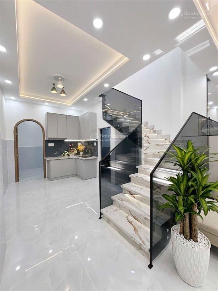 Nhà mới 2 tầng 1/ gò xoài hẻm 6m thông giáp tân phú hẻm 6m thông