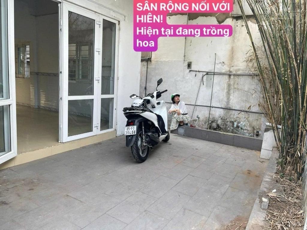 Chủ ngộp bán nhà phạm đăng giảng 2 tầng 82m2 cách hẻm xe hơi 30m chỉ hơn 4 tỷ