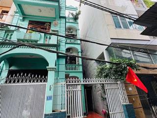 Bán nhà xuân la tây hồ dt 60 m thực tế sử dụng 70 m2 từ tầng 1 gần phố ôtô đỗ cửa nhà. ngõ thông