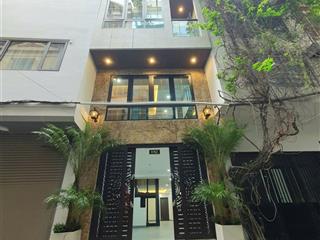 Nhà ôtô chánh vỉa rộng ôtô chánh nhau