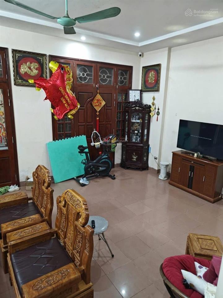 Hoa lâm long biên dt 175m2 to rộng thoáng. nhà đầu tư tiền năng có blãi. gà đẻ trứng vàng