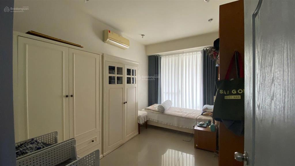 Bán căn hộ garden plaza phú mỹ hưng 3 phòng ngủ 150m2 có nội thất view công viên kênh đào