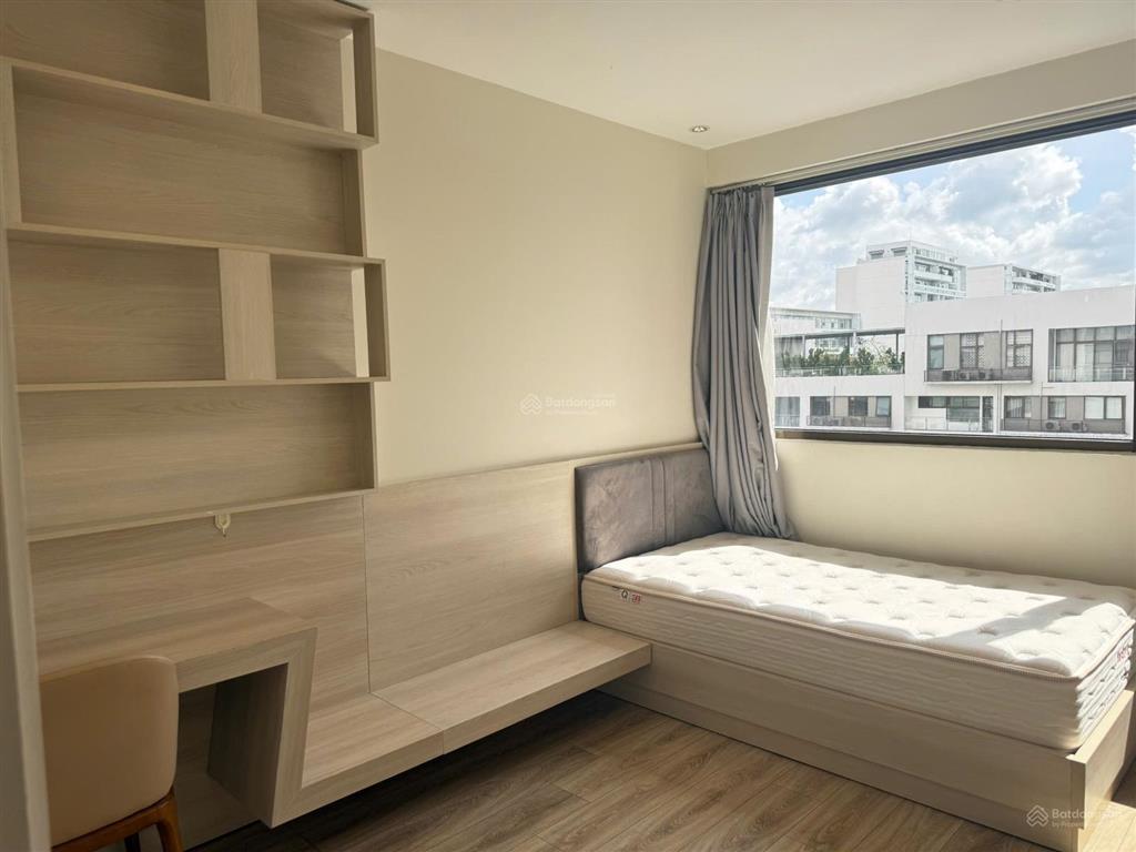 Cho thuê căn hộ panorama phú mỹ hưng 146m2 3 phòng ngủ, nhà có sẵn nội thất