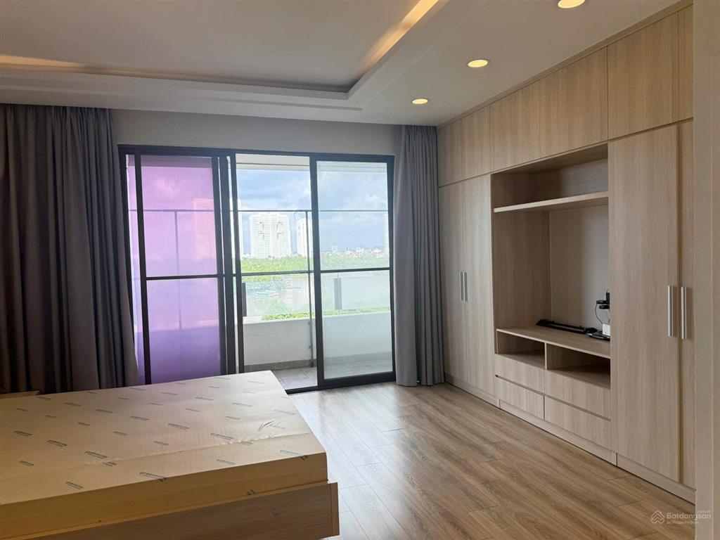Cho thuê căn hộ panorama phú mỹ hưng 146m2 3 phòng ngủ, nhà có sẵn nội thất