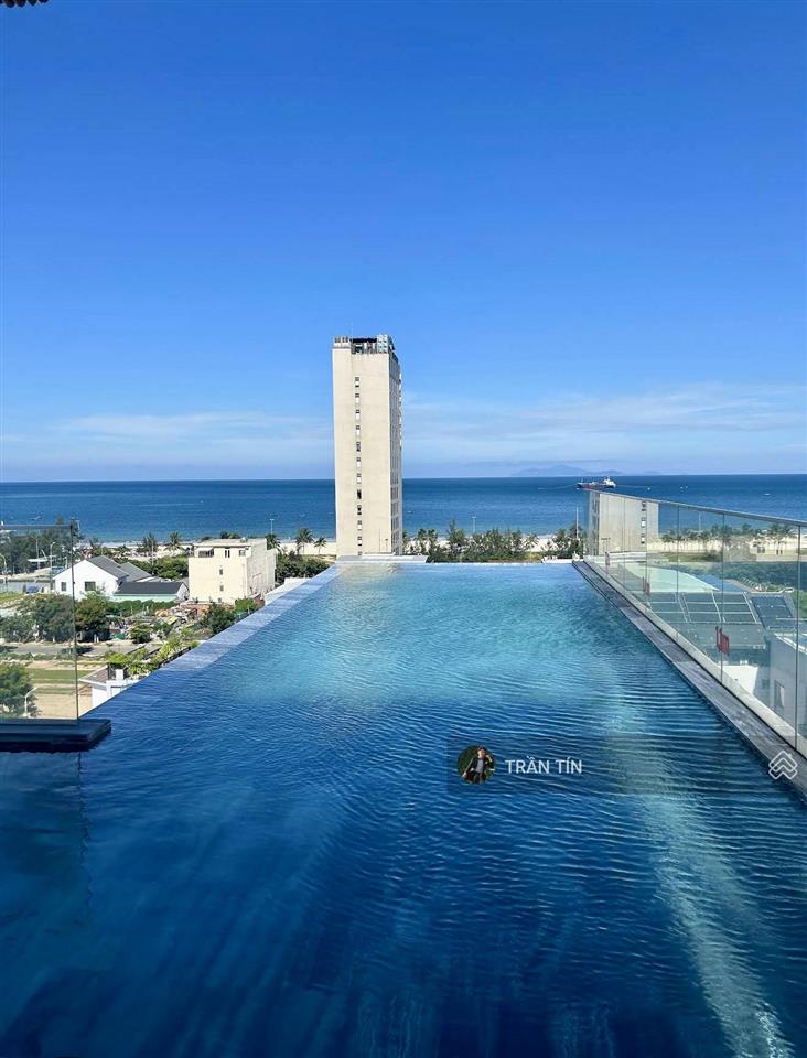 Lô đất mặt tiền đường đỗ thế chấp. diện tích 123.5m2. đường 7m5. cách biển 250m. giá bán 23 tỷ