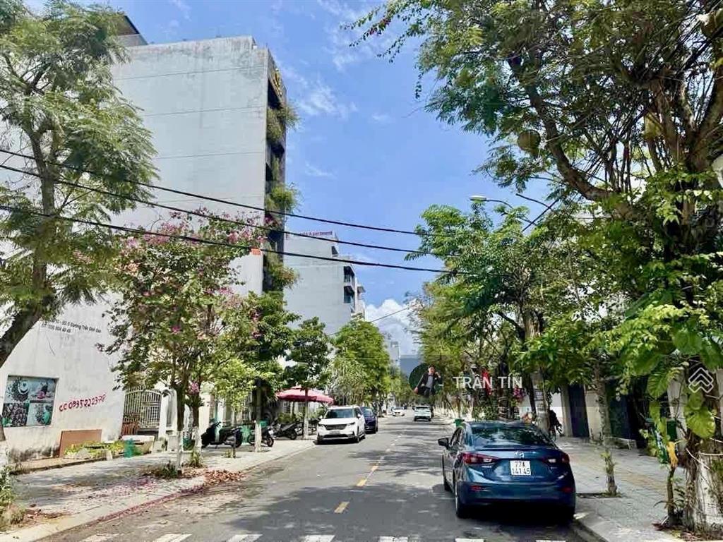 Lô đất mặt tiền đường đỗ thế chấp. diện tích 123.5m2. đường 7m5. cách biển 250m. giá bán 23 tỷ