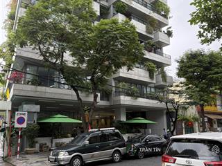 Căn nhà mặt tiền đường pasteur. diện tích 480m2. hướng đông nam. đường 10m5. giá bán 56 tỷ