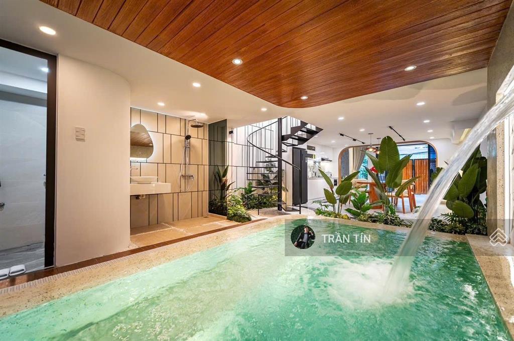 Căn villa mini đường tân thái 8 vừa mới xây dựng xong. cách biển mân thái 300m. có bồ bơi jacuzzi