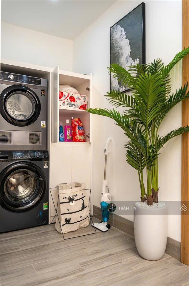 Căn villa mini đường tân thái 8 vừa mới xây dựng xong. cách biển mân thái 300m. có bồ bơi jacuzzi