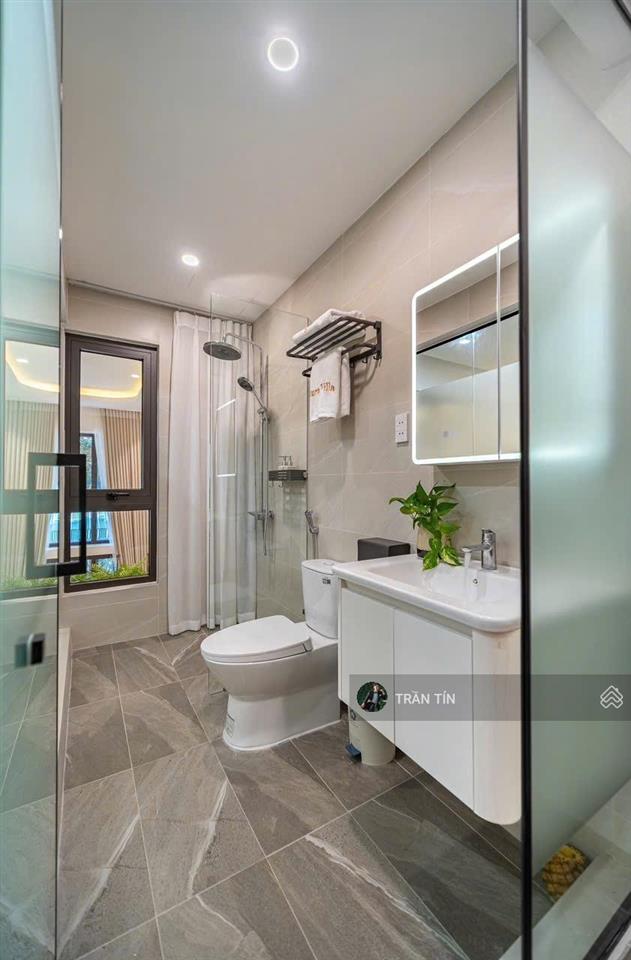 Căn villa mini đường tân thái 8 vừa mới xây dựng xong. cách biển mân thái 300m. có bồ bơi jacuzzi