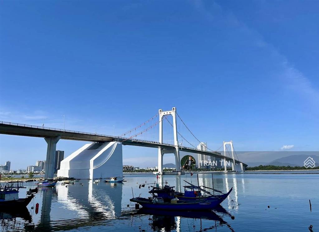 Lô đất đường trần sâm. vị trí đẹp gần sông hàn. gần vịnh biển. view cầu thuận phước & golden bay