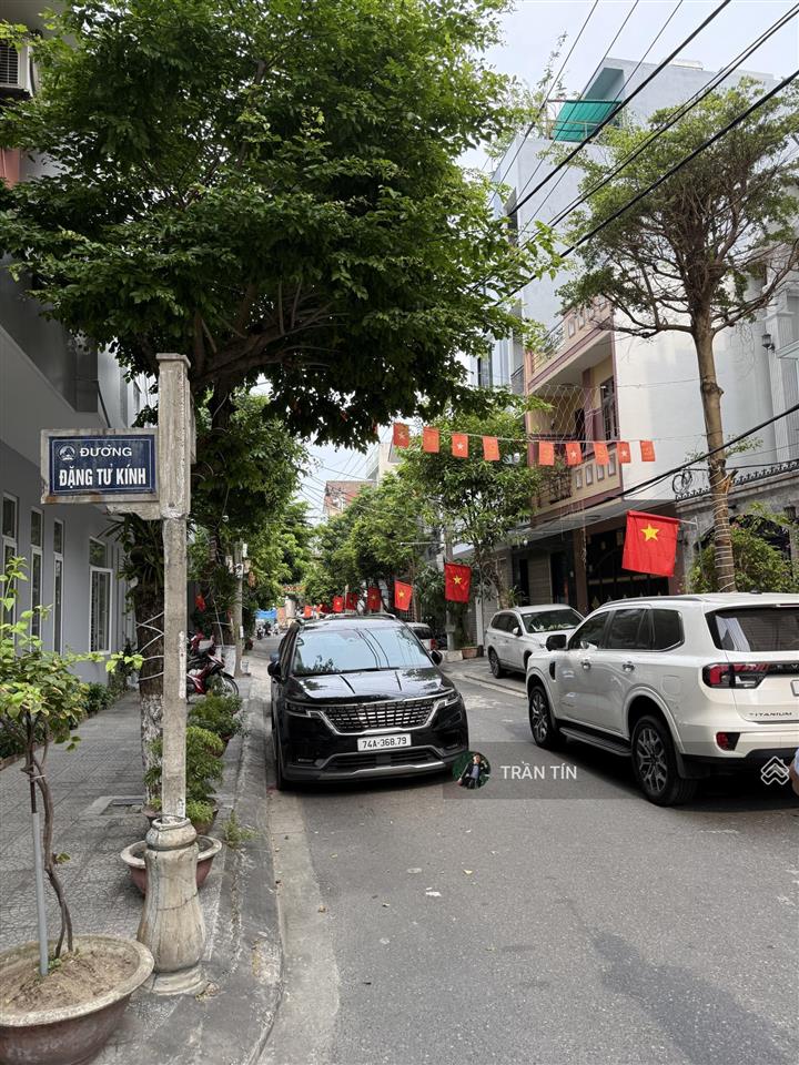 Căn nhà mặt phố đặng tử kính. trung tâm phường hải châu. vị trí đắc địa cách sông hàn chỉ 50m.