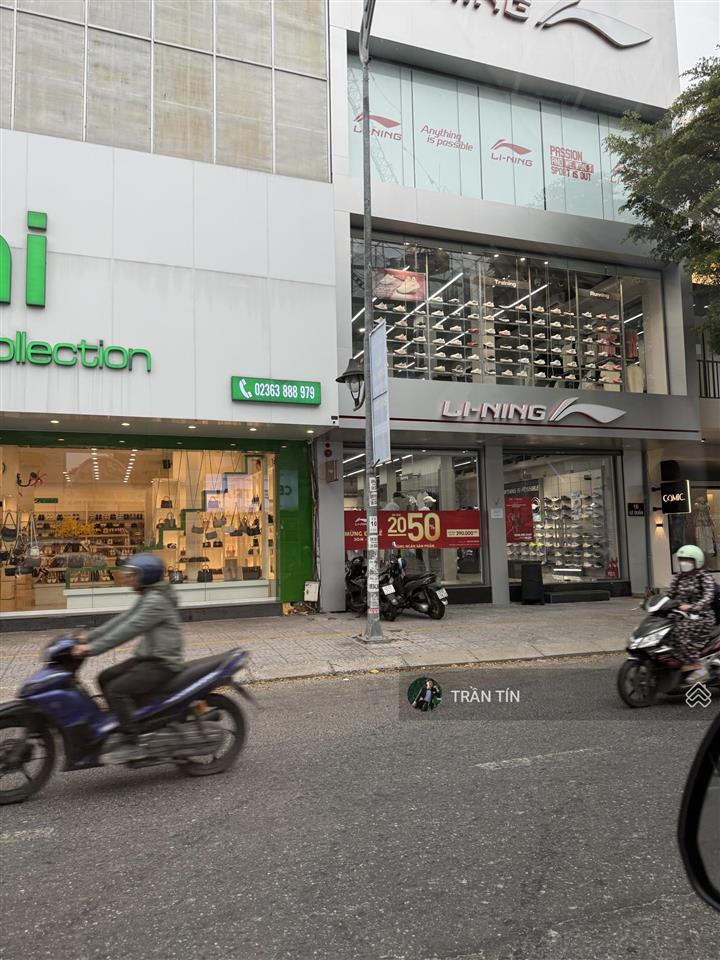 Căn nhà phố thời trang lê duẩn. vị trí trung tâm của trung tâm. cách đường bạch đằng 200m