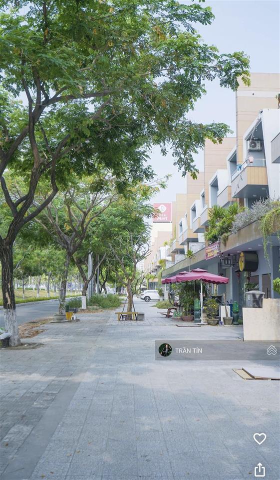 Căn nhà phố đường nại nam. sát siêu thị lotte. ngay tổ hợp đà nẵng downtown & toà tháp 69 tầng