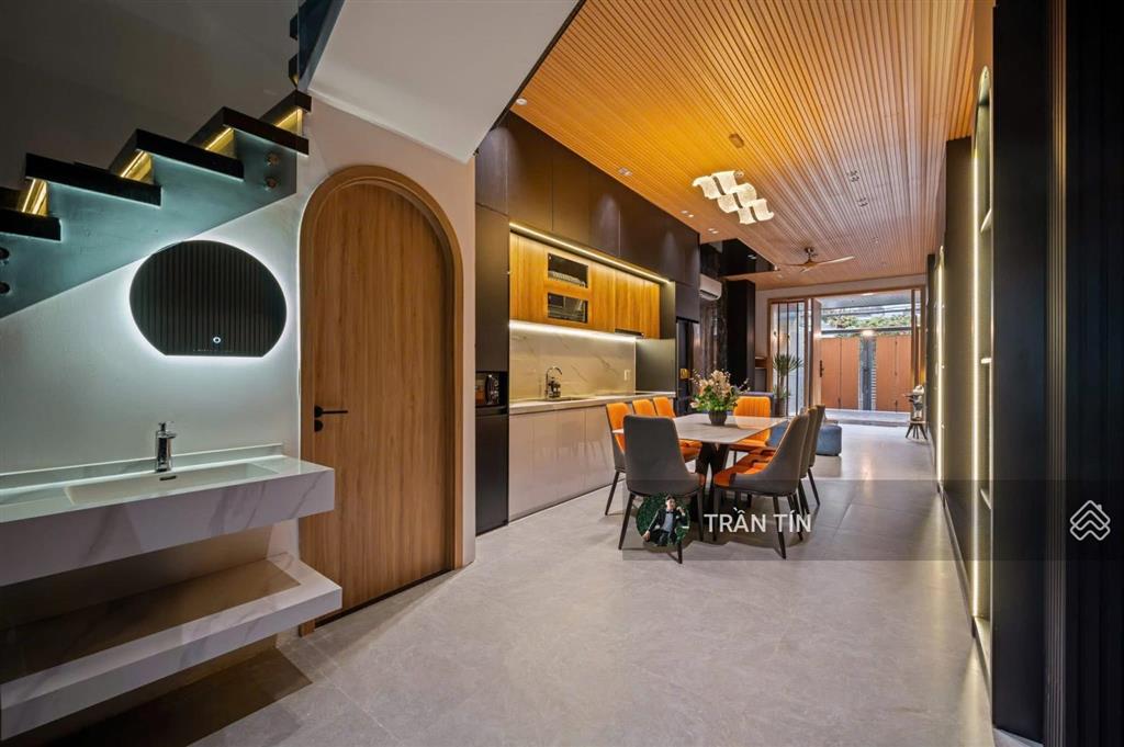 Căn villa phố phạm quang ảnh xây mới 100% vừa mới hoàn thiện. sát toà căn hộ hiyori garden tower