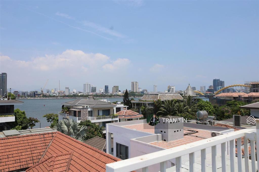 Căn biệt thự làng châu âu. khu đô thị euro village đà nẵng. nằm giữa cầu rồng & cầu trần thị lý