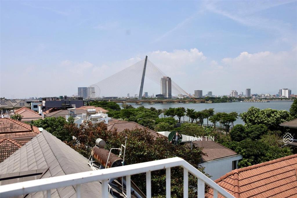 Căn biệt thự làng châu âu. khu đô thị euro village đà nẵng. nằm giữa cầu rồng & cầu trần thị lý