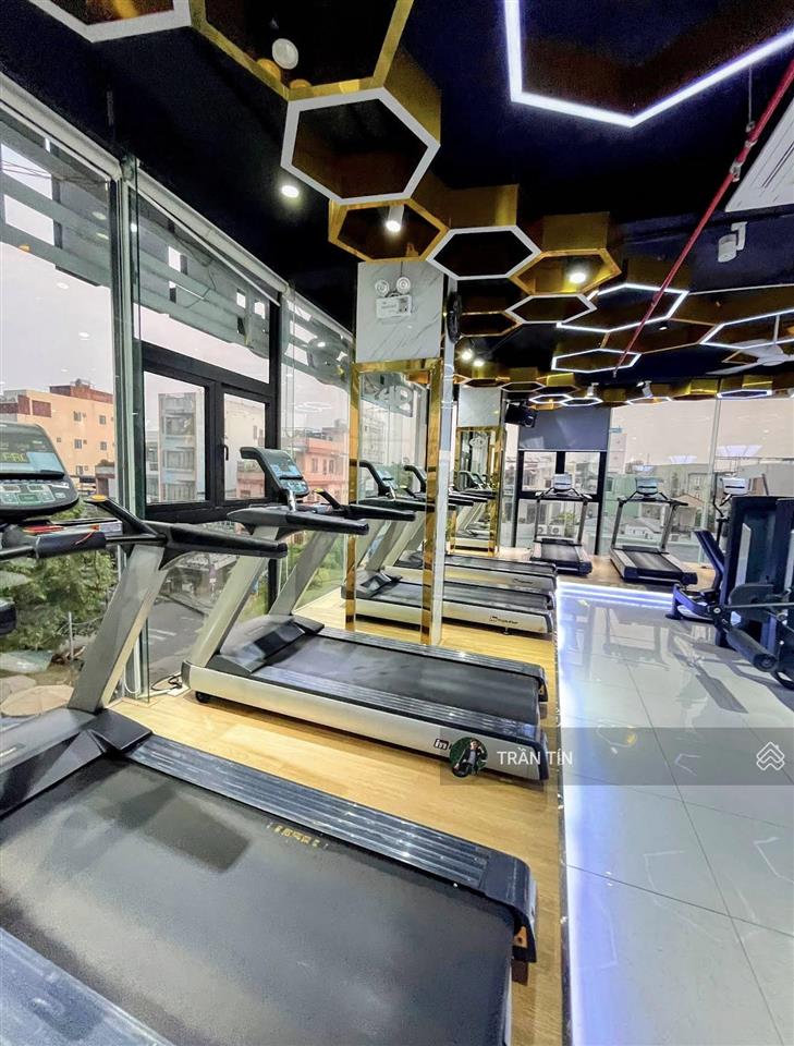 Toà nhà góc 3 mặt tiền đường hải phòng. vị trí đắc địa đối diện trung tâm thương mại aeon mall