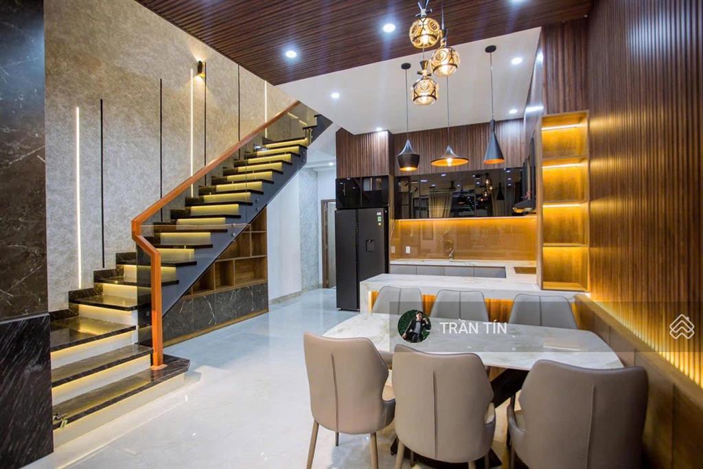 Căn nhà riêng tại phố thanh lương 16 trung tâm khu đô thị hoà xuân