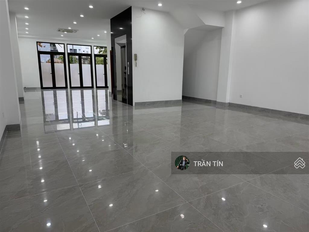 Shophouse 2 mặt tiền đường hoàng thị loan & hoà phú 21.