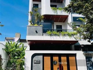 Căn nhà phố khu đô thị hoà xuân. mặt tiền đường trần kim xuyến.