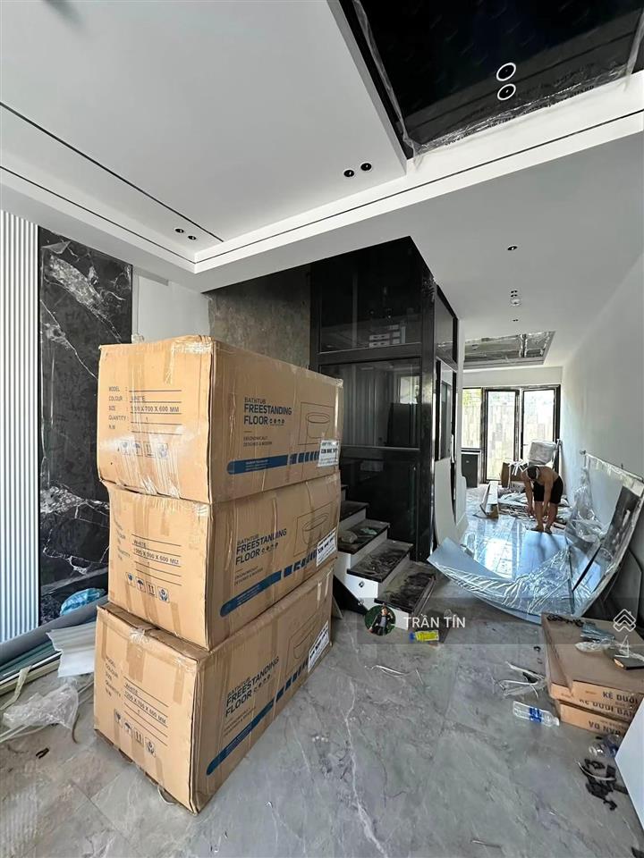 Căn villa biển đường sơn thuỷ đông 1. cách bãi tắm sơn thuỷ 200m. được xây mới chuẩn 100%