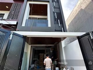 Căn villa biển đường sơn thuỷ đông 1. cách bãi tắm sơn thuỷ 200m. được xây mới chuẩn 100%