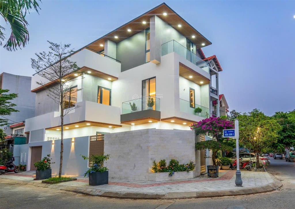 Căn villa góc 2 mặt tiền đường nguyễn sơn & hoá sơn 1. vị trí đẹp cách sông chỉ 100m