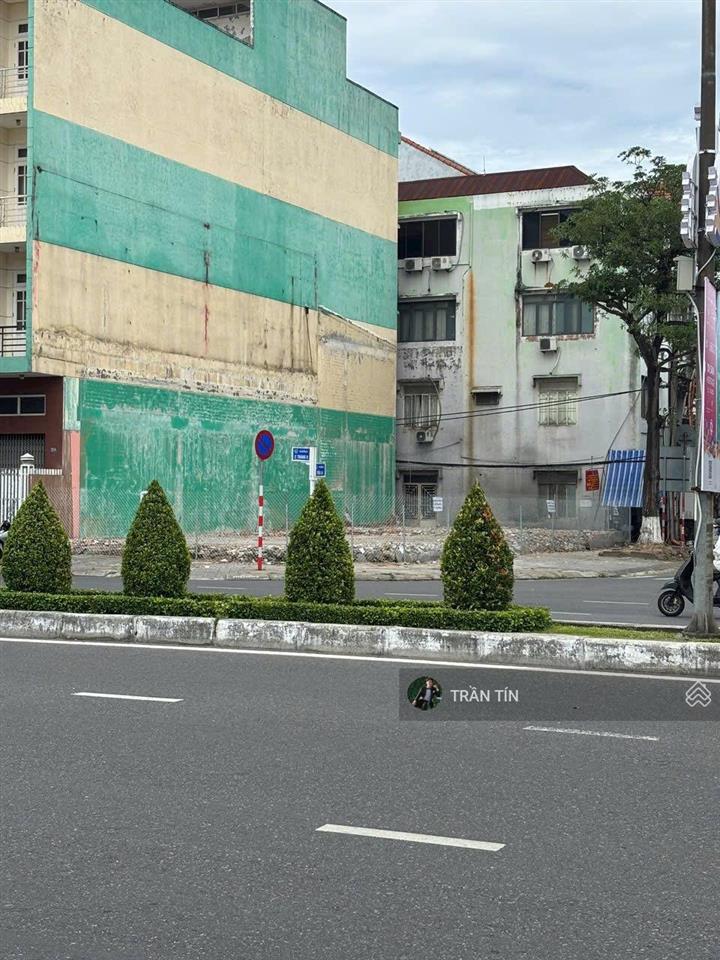 Lô đất góc 2 mặt tiền đường 2/9 & tiểu la. đối diện tổ hợp nhà hàng tiệc cưới & khu giải trí đêm
