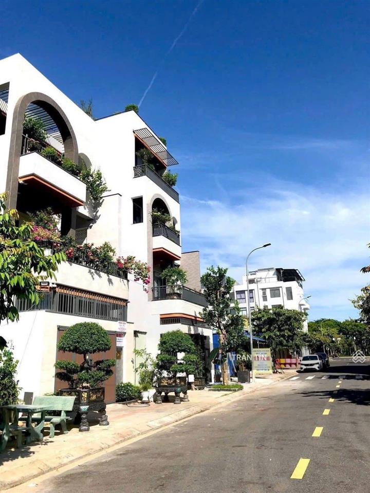 Lô đất mặt tiền đường hoà phú 29, giá bán 8 tỷ