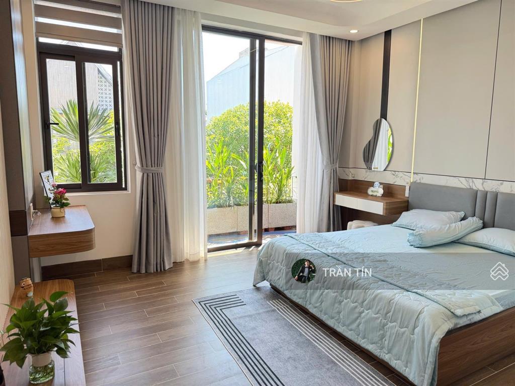 Căn nhà mới xây mặt tiền đường lê thiệt  hòa khánh cách biển nguyễn tất thành chỉ 200m