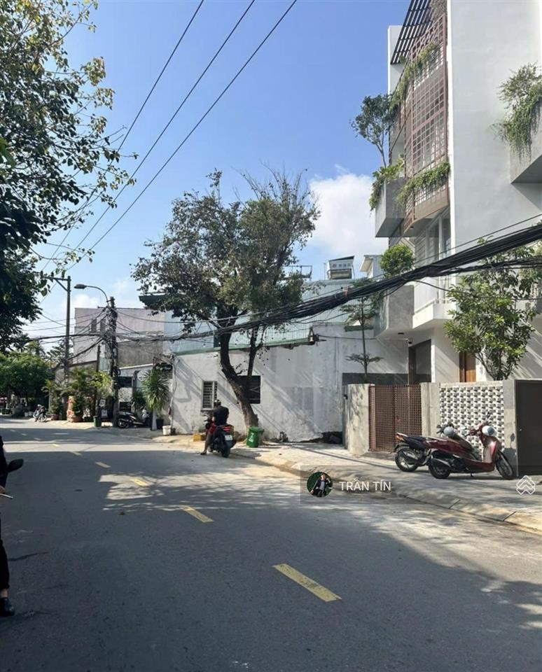 Lô đất phố phó đức chính sát trục chính vương thừa vũ. cách biển 500m