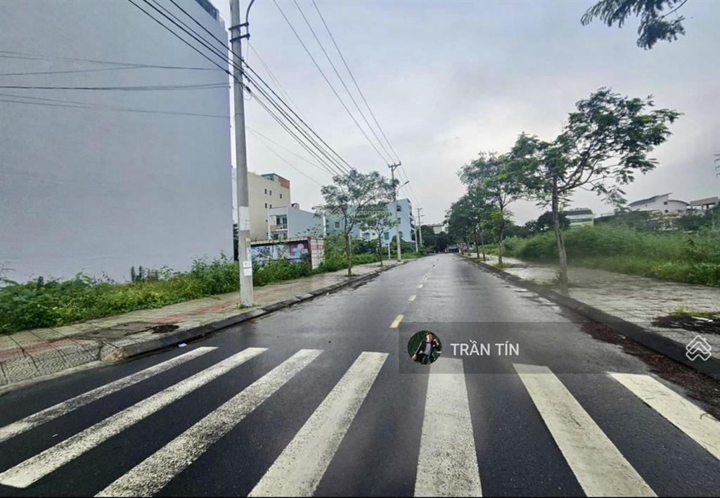 Cặp đất mặt tiền đường đỗ quỳ khu đô thị hoà xuân. không khí trong lành cách sông chỉ 200m