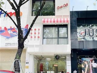 Nhà mặt tiền nguyễn văn linh. xây mới 2025. 5 tầng có thang máy. sát cầu rồng