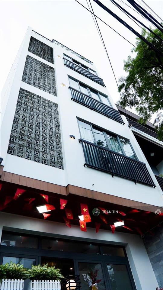 Tòa căn hộ đường nguyễn đức an. sau lưng tòa tháp đôi 25 tầng của sungroup. cách biển 400m