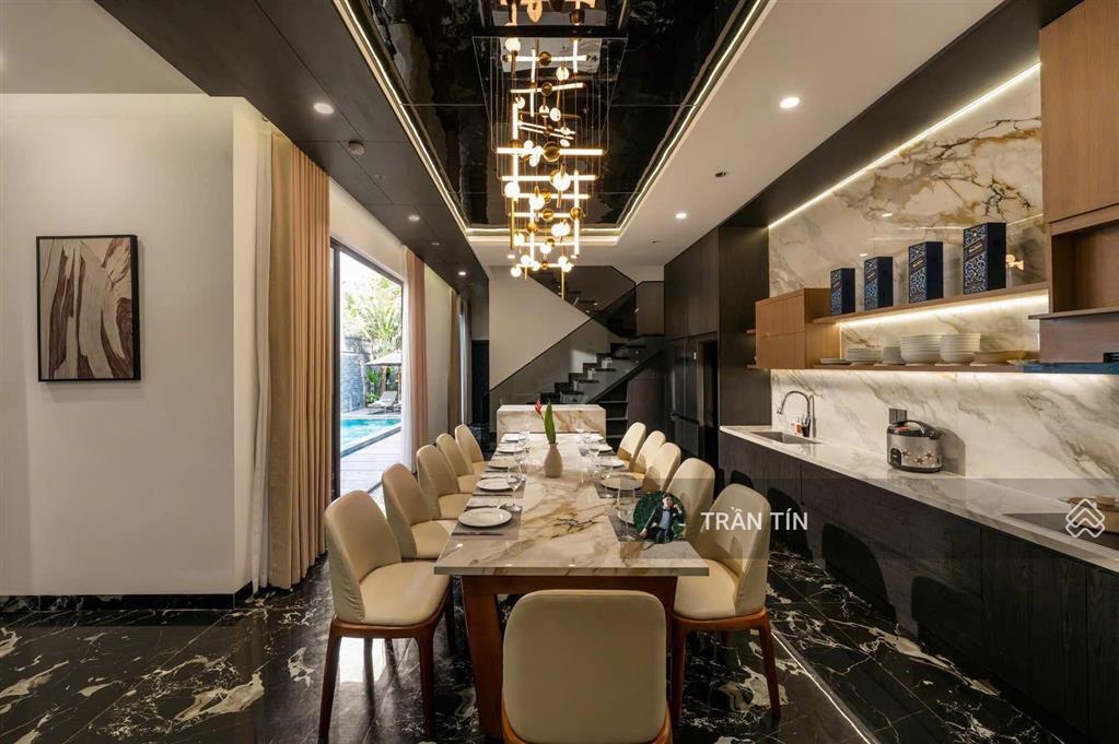 Căn villa khu đô thị nam việt á. toạ lạc tại đường lê hữu khánh