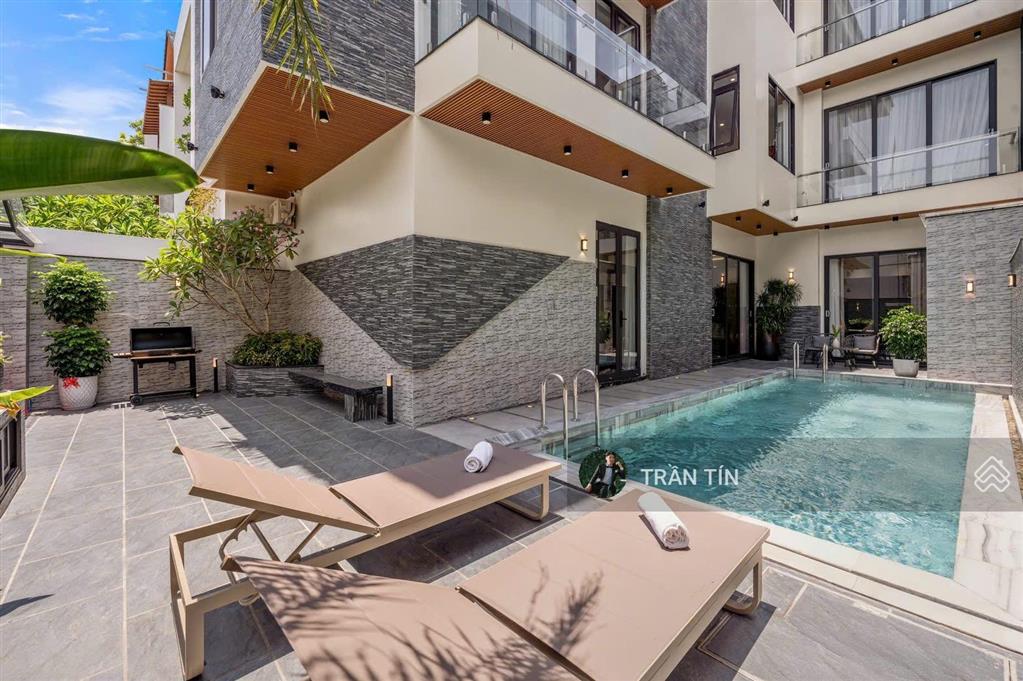 Căn villa khu đô thị nam việt á. toạ lạc tại đường lê hữu khánh