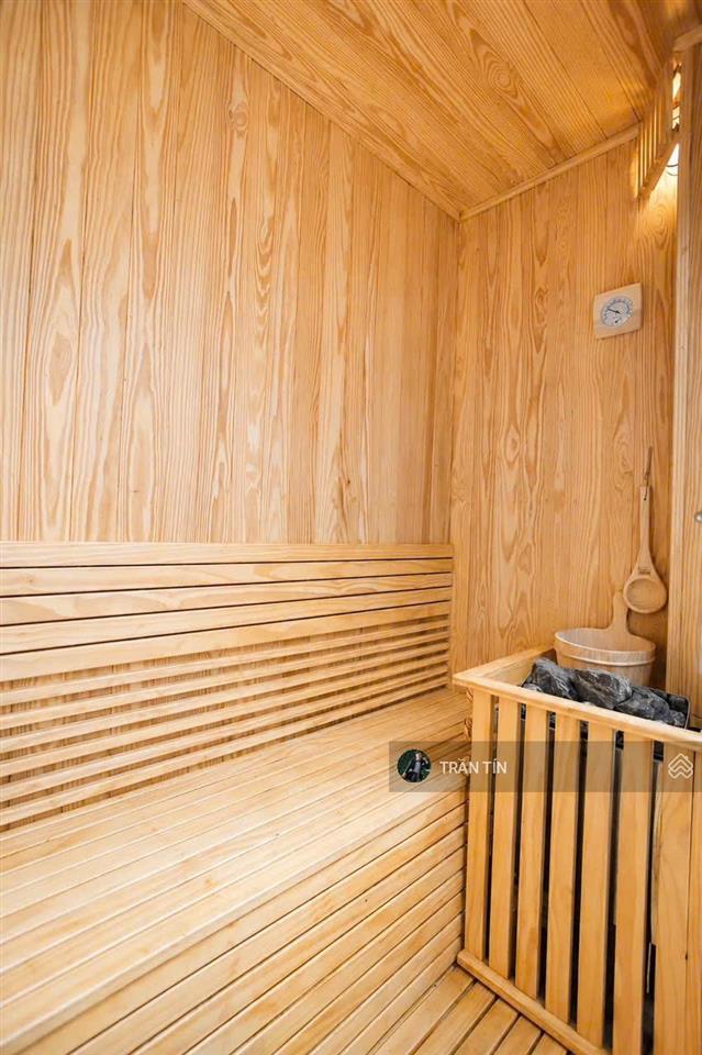 Căn villa khu đô thị nam việt á. toạ lạc tại đường lê hữu khánh