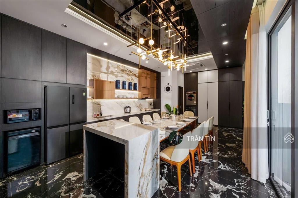 Căn villa khu đô thị nam việt á. toạ lạc tại đường lê hữu khánh