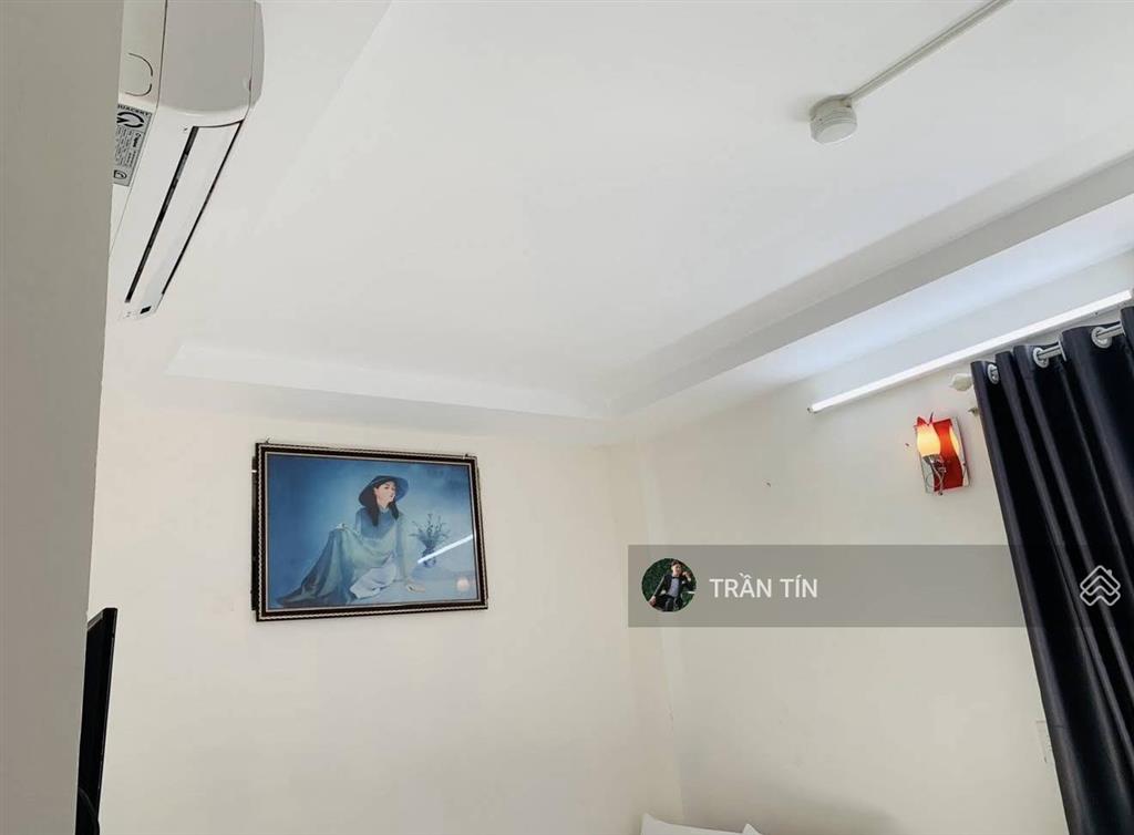 Khách sạn 5 tầng mặt tiền đường ông ích khiêm. công năng 19 phòng. doanh thu ~ 150 triệu/tháng