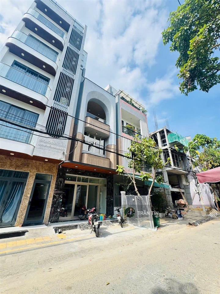 Lô đất mặt tiền đường nguyễn xuân khoát. trung tâm khu phố hàn. cách biển phạm văn đồng 500m
