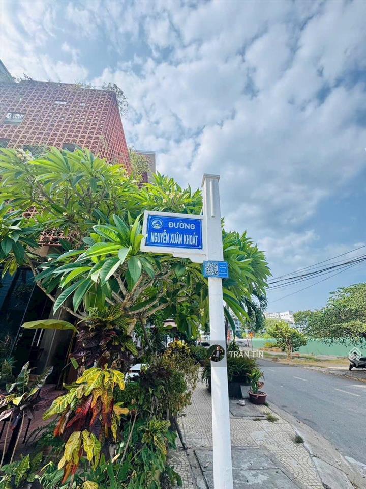 Lô đất mặt tiền đường nguyễn xuân khoát. trung tâm khu phố hàn. cách biển phạm văn đồng 500m