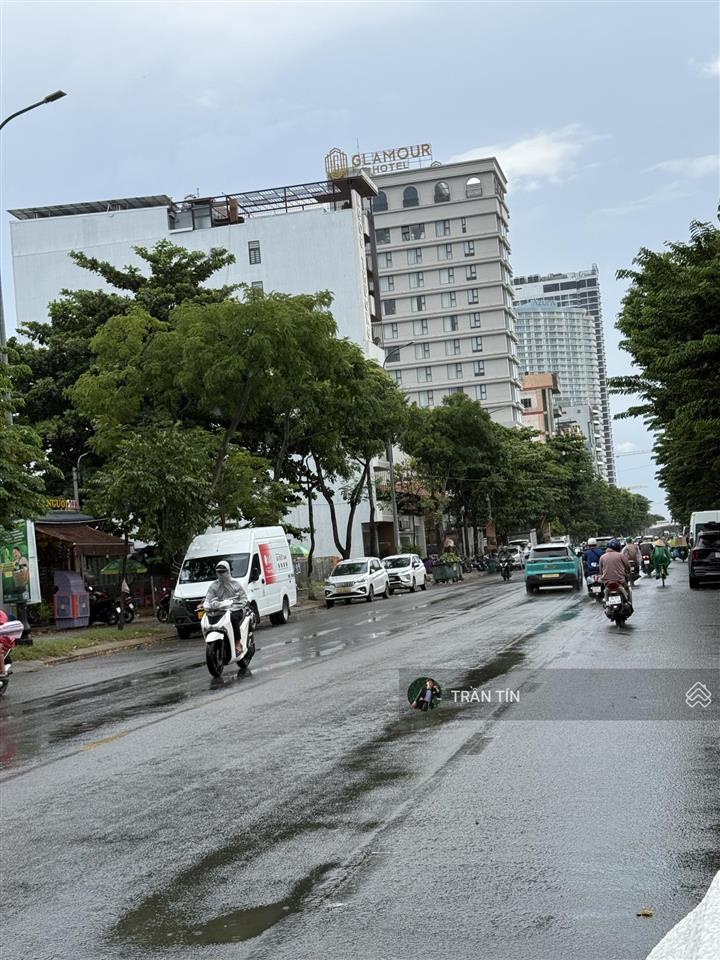 Tòa căn hộ mặt tiền đường trần hưng đạo. view trực diện sông hàn. sát điểm bắn pháo hoa quốc tế